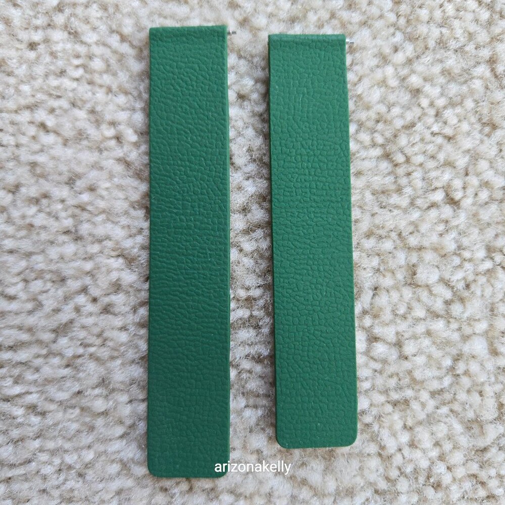 Samsung Galaxy Watch Slim Profile Magnetic Silicone Band Green 20mm - Picture 3 of 6